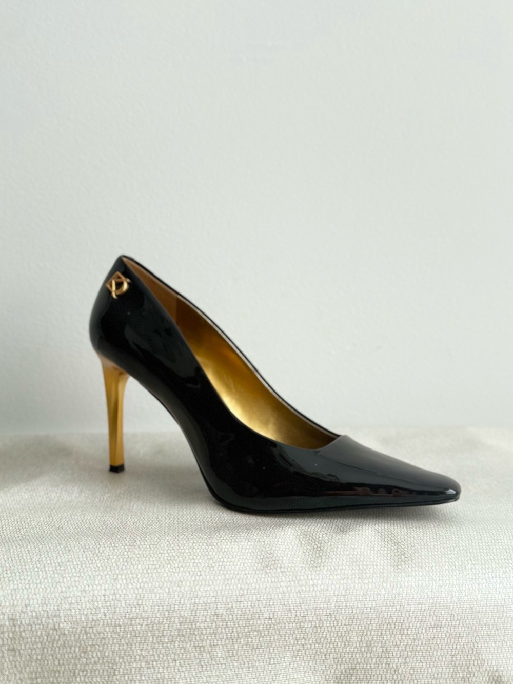 Donna Karan Black Patent Pointed Toe Pump with Gold Heel